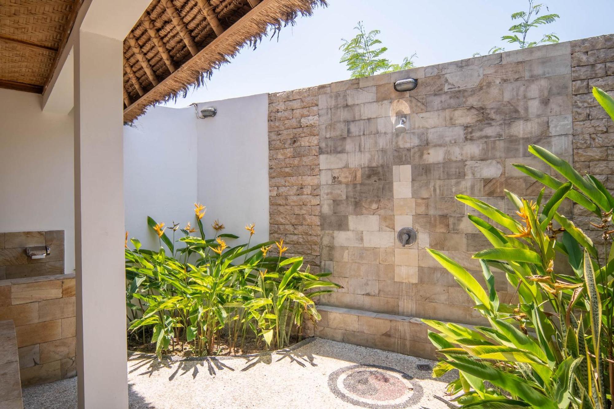 Tiki Boutique Hotel Spa Lombok Selong Belanak Buitenkant foto